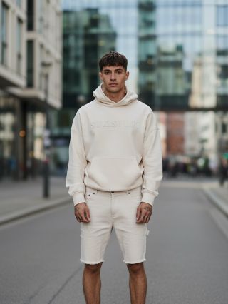 Zvýrazni svůj outfit s ikonickou mikinou SikSilk. Prémiový materiál, pohodlí a design, který tě nezklame. 🔥 Dostupná na...